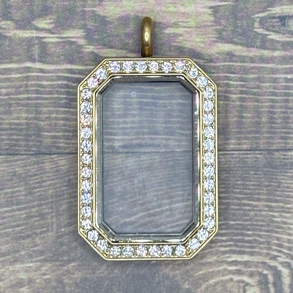 Origami Owl Gold Heritage locket with crystals